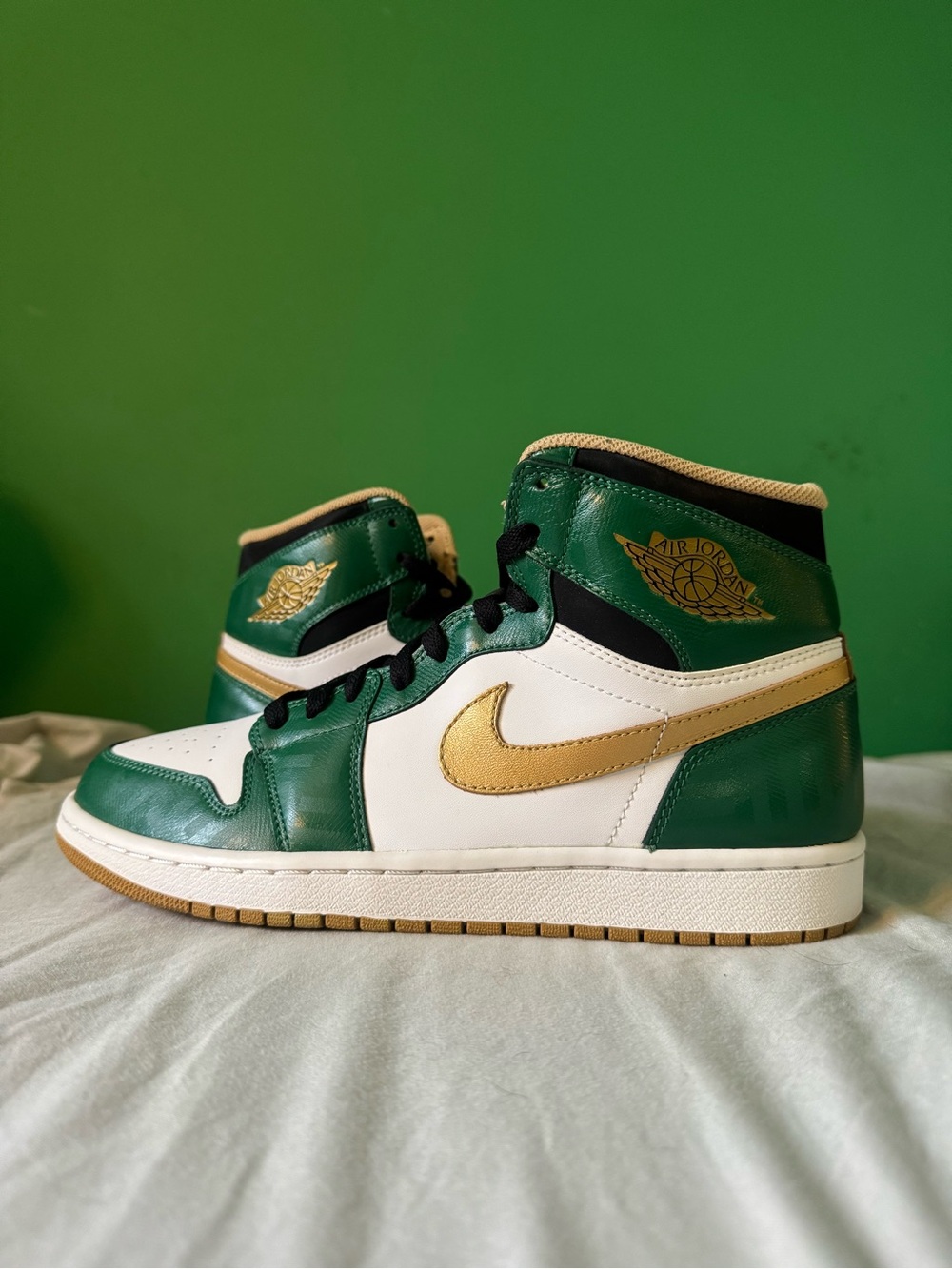 Jordan 1 Celtics size 9.5